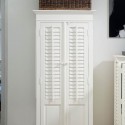 Klædeskab i akacietræ H230 cm - Antik hvid