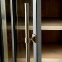 Vitrineskab i asktræ, jern og glas H214 cm - Natur/Industrielt sort