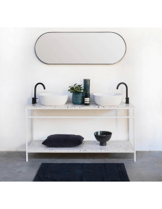 Marcel topplade med... 2