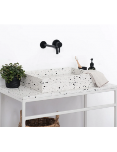 Marcel topplade med... 2